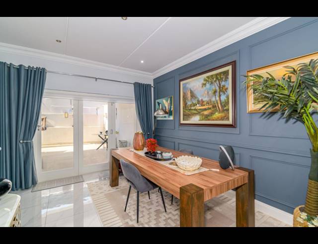 3 BEDROOM TOWNHOUSE FOR SALE IN BRYANSTON